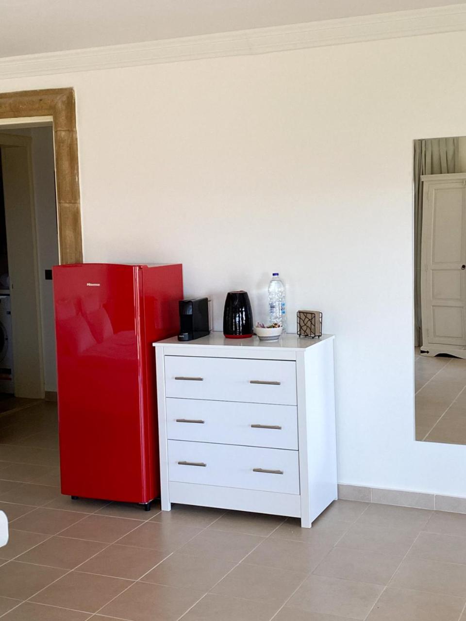 Nostrana Village Apartments Koszkinú Szoba fotó