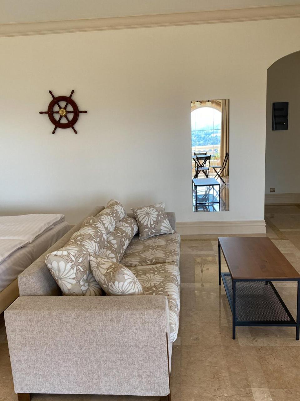 Nostrana Village Apartments Koszkinú Szoba fotó